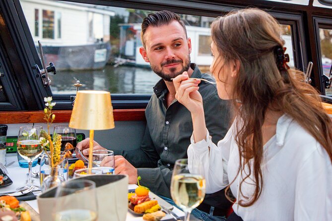 Dinner Canal Cruise Amsterdam: 4-Courses Including Drinks - From the UNESCO canal ring to Magere Brug: your sunset photo corridor