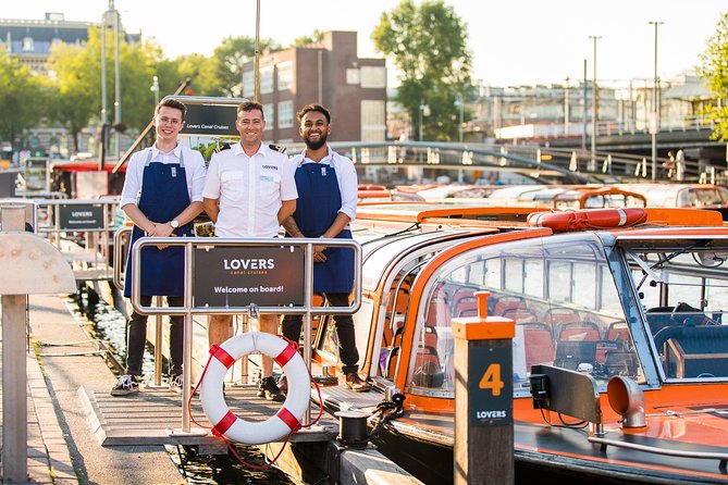 Dinner Canal Cruise Amsterdam: 4-Courses Including Drinks - Red Light District and Het IJ: seeing the city fully, while keeping it respectful