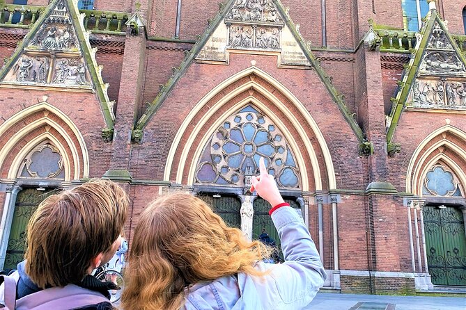 Discover Amsterdam's city center in this Outside Escape game tour - Dam Square Finale: The Historical Heart and the Ending Stroll