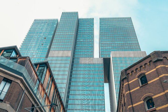 Discover Rotterdam: Classic Highlights Bike Tour with a Local - Erasmus Bridge to the WWII War Memorial: the city’s rebuild in focus
