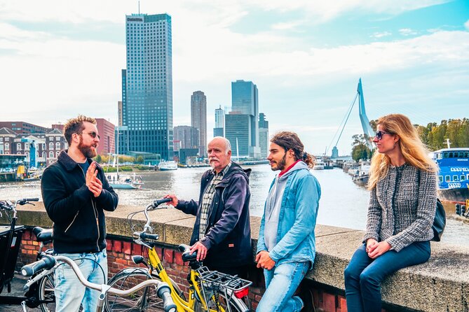 Discover Rotterdam: Classic Highlights Bike Tour with a Local - De Oude Binnenweg reset: a coffee break on an older shopping street
