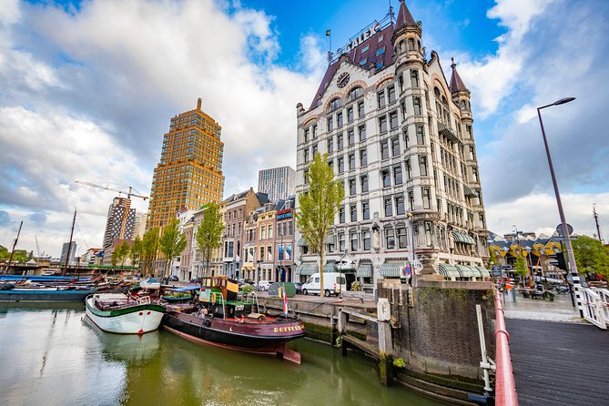 Discover Rotterdam’s most Photogenic Spots with a Local - Strolling through Rotterdam customs and city life