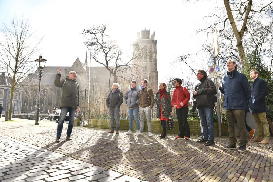 Dordrecht: Dark History Tour - Witch tales and disappearances: how the tour handles the eerie stuff