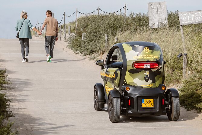 Drive it yourself electric Dune and Beach GPS audio tour - Stop 2: Vuurtoren van Noordwijk, Lighthouse Up Close