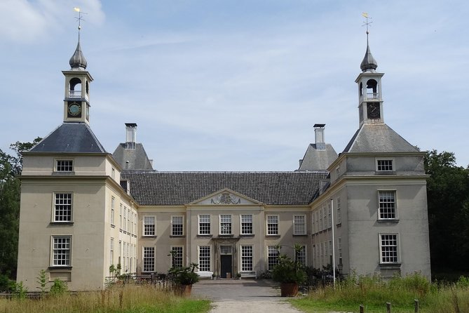 Drive it yourself electric History and Castle GPS audio tour - Stop by Stop: Dever to Oud Poelgeest to Warmond, Then Keukenhof