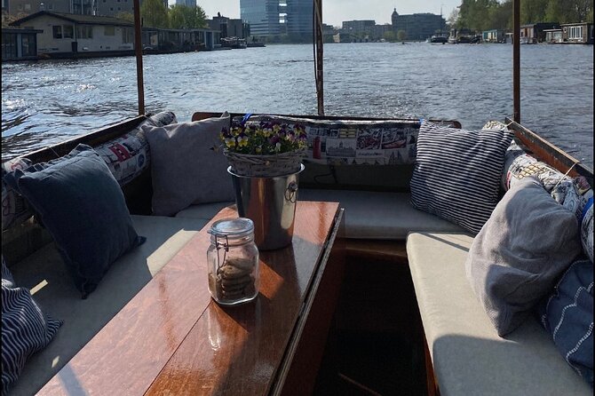 Dutch Cheese & Drinks Guided Amsterdam Boat Tour, All Inclusive - Dutch Gouda, beer, wine, and soft drinks: what all-inclusive really feels like