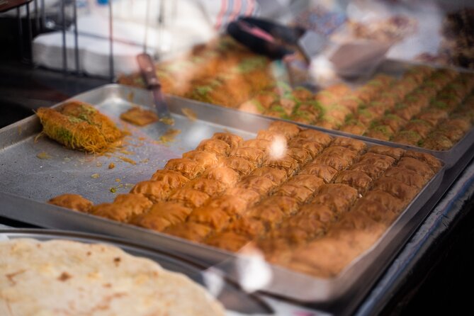 Dutch Street Food Tour on Amsterdam Market - Meeting Points, Timing, and Getting Around the Market