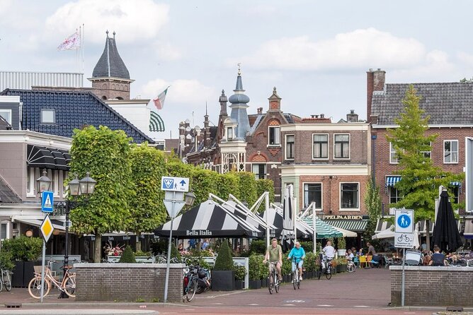 e-Scavenger hunt Assen: Explore the city at your own pace - Jozefkerk at Kerkplein and the TT Museum film stop