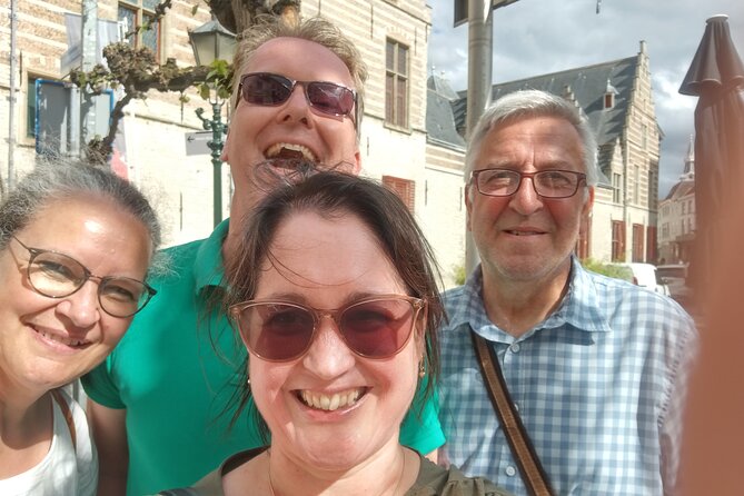 e-Scavenger hunt Bergen op Zoom: Explore the city - A Game-Style City Walk That Feels Like Real Exploring