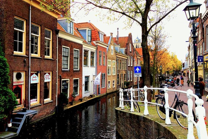 e-Scavenger hunt Delft: Explore the city at your own pace - How the Qula app game works on your phone