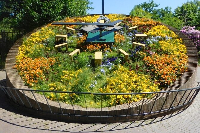 e-Scavenger hunt Emmen: Explore the city at your own pace - Stop 6 to 7: Centrum Beeldende Kunst Emmen and Emmen for culture meets the city