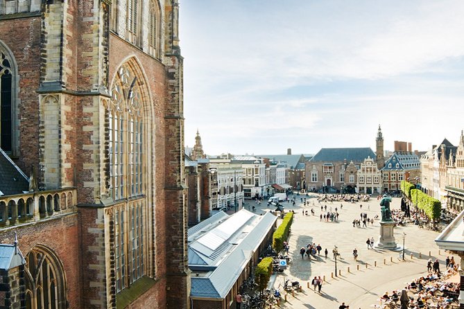 e-Scavenger hunt Haarlem: Explore the city at your own pace - Self-Paced City Trail in Haarlem: your phone runs the show