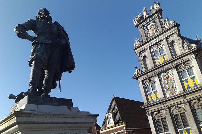 e-Scavenger hunt Hoorn: Explore the city at your own pace - Price and Logistics: what $36.93 per group really means