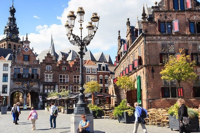 e-Scavenger hunt Nijmegen: Explore the city at your own pace - How the Nijmegen city trail app works while you are walking