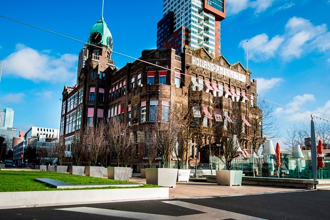 e-Scavenger hunt Rotterdam: Explore the city at your own pace - How long it takes, and how to pace your team
