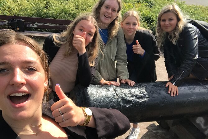 e-Scavenger hunt Schiedam: Explore the city at your own pace - The phone part: clues, login, and keeping your group moving