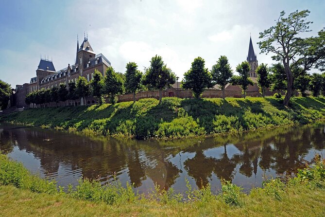 e-Scavenger hunt Sittard: Explore the city at your own pace - Stop 4: Foroxity Filmarena, a Fun Pivot Point