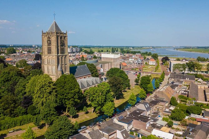 e-Scavenger hunt Tiel: Explore the city at your own pace - How this e-Scavenger hunt fits Tiel like a glove
