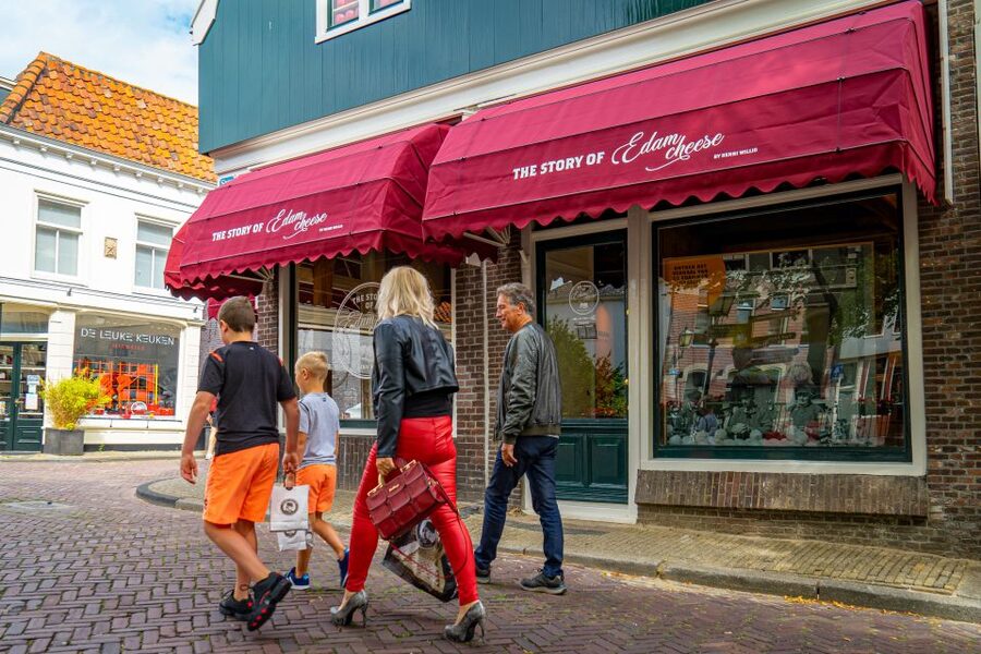 Edam: Edam Cheese Museum Entry Ticket - The languages setup: audioguide coverage and how to plan