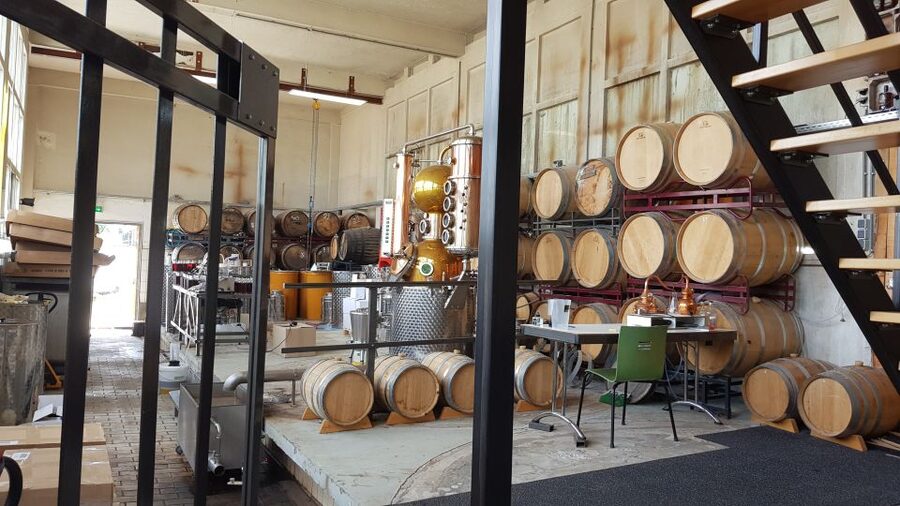 Eindhoven: Bottle Distillery Tour and Tasting Experience - Distillation time and monitoring: flavor, aroma, and color come from control