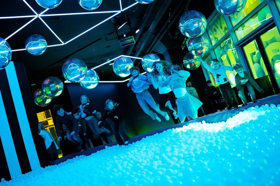 Eindhoven: Motion Experience Light Art Playground Ticket - Interactive light installations: the part you will want to repeat