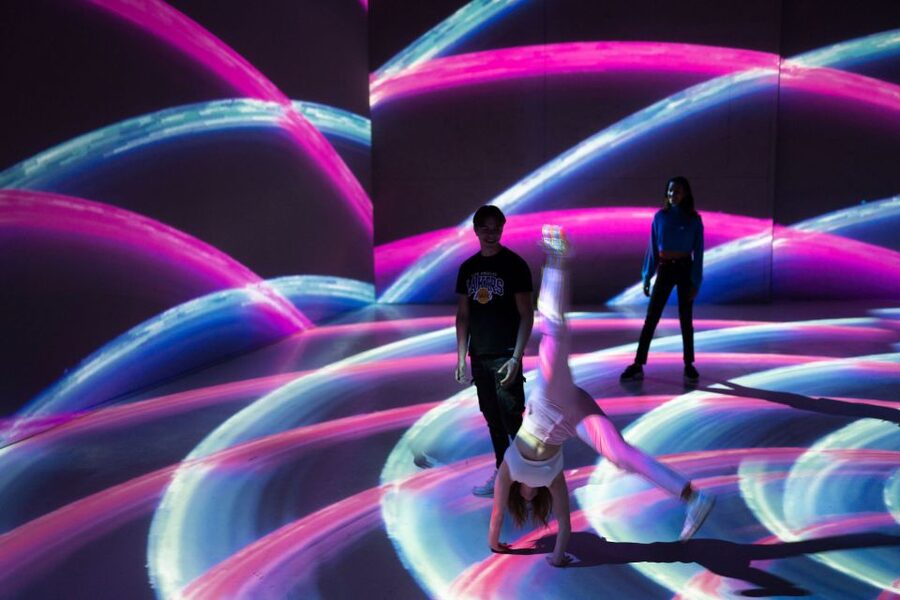 Eindhoven: Motion Experience Light Art Playground Ticket - The digital light show: where the tech moments land