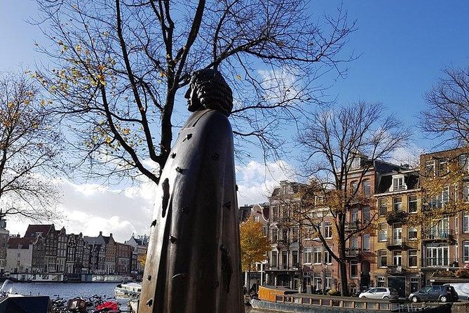 Elisabeth's Tailor made tours and services in Amsterdam and the Netherlands. - Vondelpark gardens: plants, ornaments, and a quieter finish