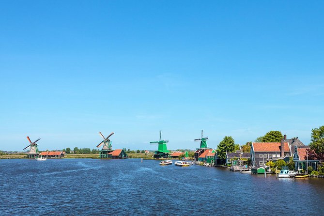 Excursion to the mills of Zaanse Schans - What weather really means for this half-day plan