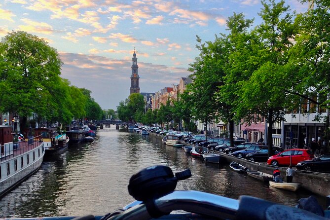 Explore hidden streets with friends - Westerkerk and the Rembrandt link: a landmark stop with deeper context