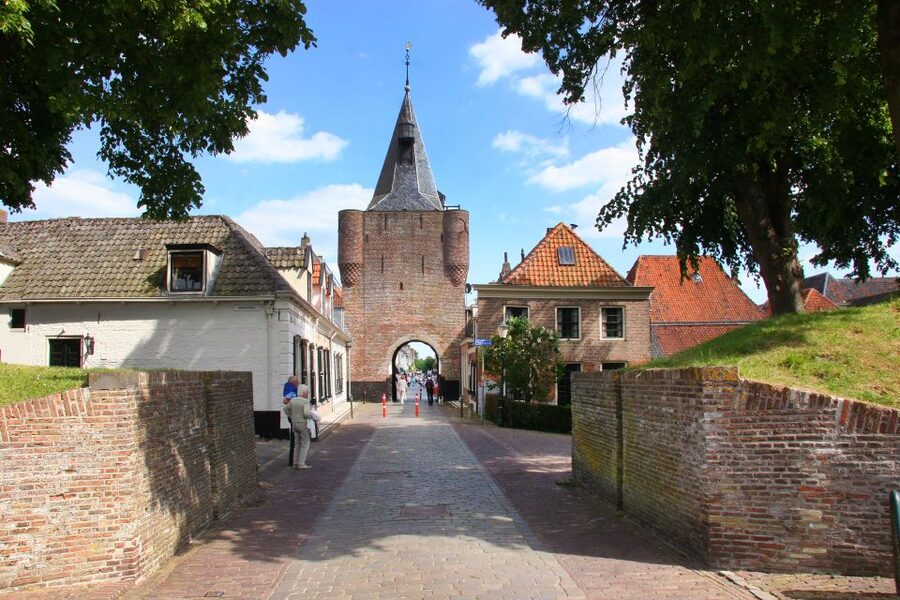 From Amsterdam: 4 Provinces Highlights Van Tour - Price and what $146 really buys you