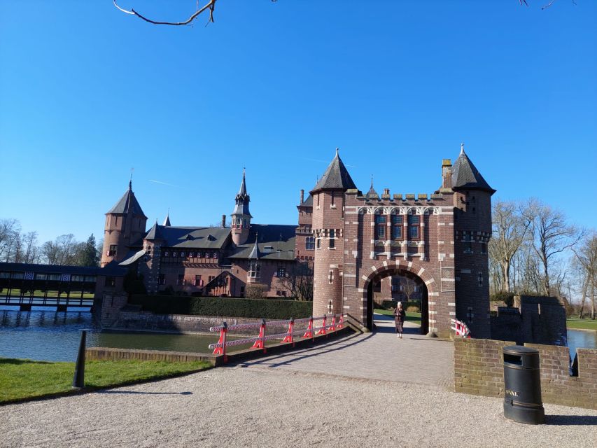 From Amsterdam: Castle De Haar Guided Tour - Guide Quality and What to Do If You Want More Detail