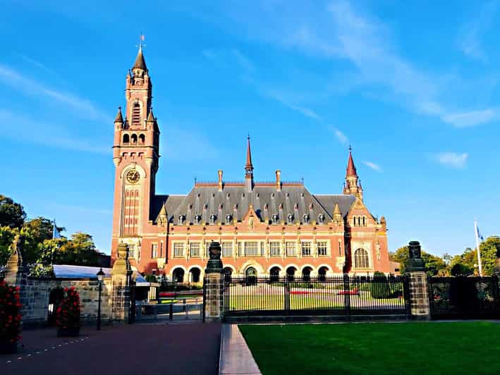 From Amsterdam: Day Tour to Rotterdam, Delft and The Hague - Who this tour suits best, and who should choose another option