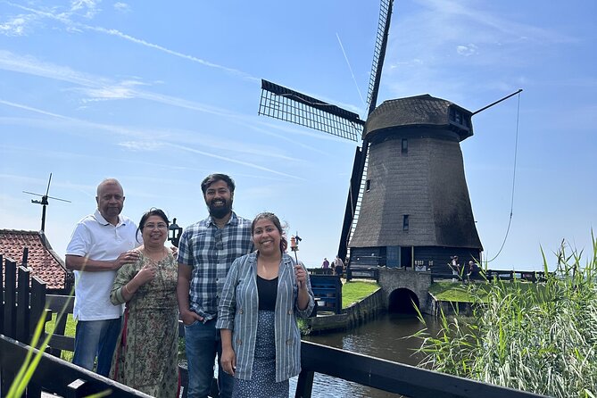 From Amsterdam: Giethoorn Day Trip with Canal & Village Tour - Lunch in Giethoorn: simple, scheduled value