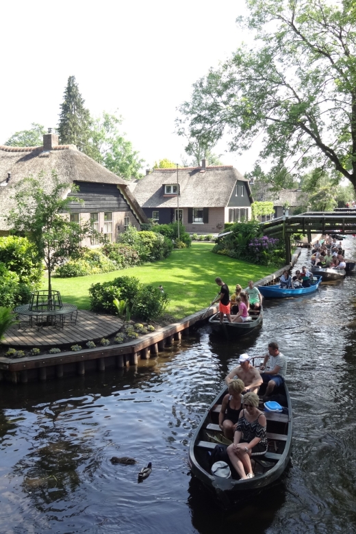 From Amsterdam: Giethoorn Day Trip with Small Electric Boat - Amsterdam to Flevoland: The Bus Ride That Sets the Tone
