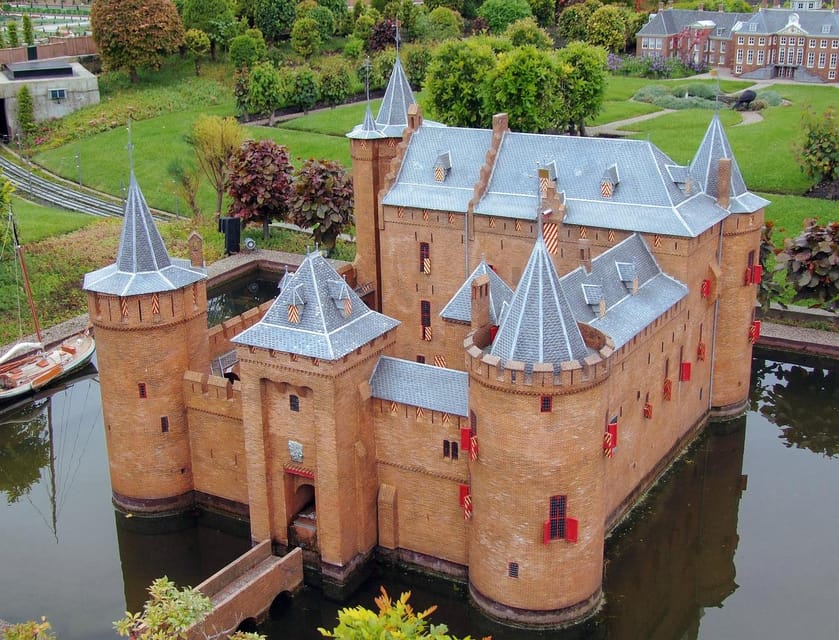 From Amsterdam: Muiderslot and De Haar Castle Tour - Value for money: what you get for $397 per person