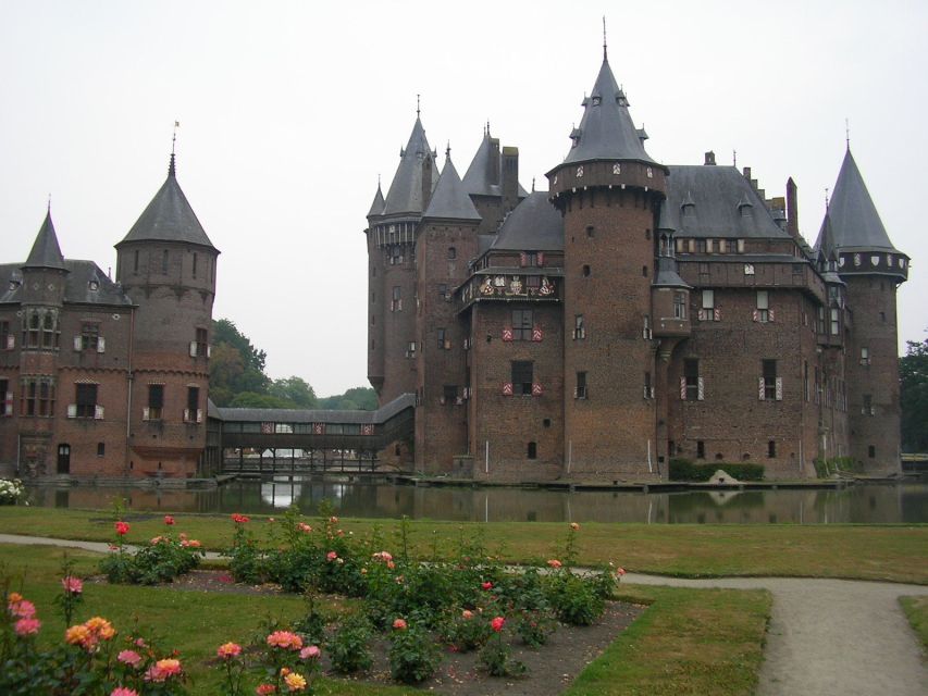 From Amsterdam: Private Day Trip to the Dutch Castles - Muiden Castle (Muiderslot): UNESCO fortress vibes the moment you arrive