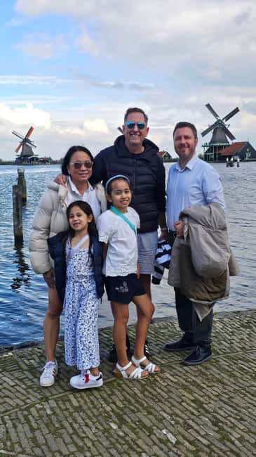 From Amsterdam, Private tour in Tesla, Windmills & Volendam. - The 5-hour reality check: how the pace is planned