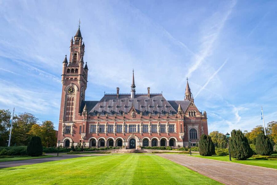 From Amsterdam: Rotterdam, Delft & The Hague Guided Day Tour - From Amsterdam to Southern Holland in 10 hours