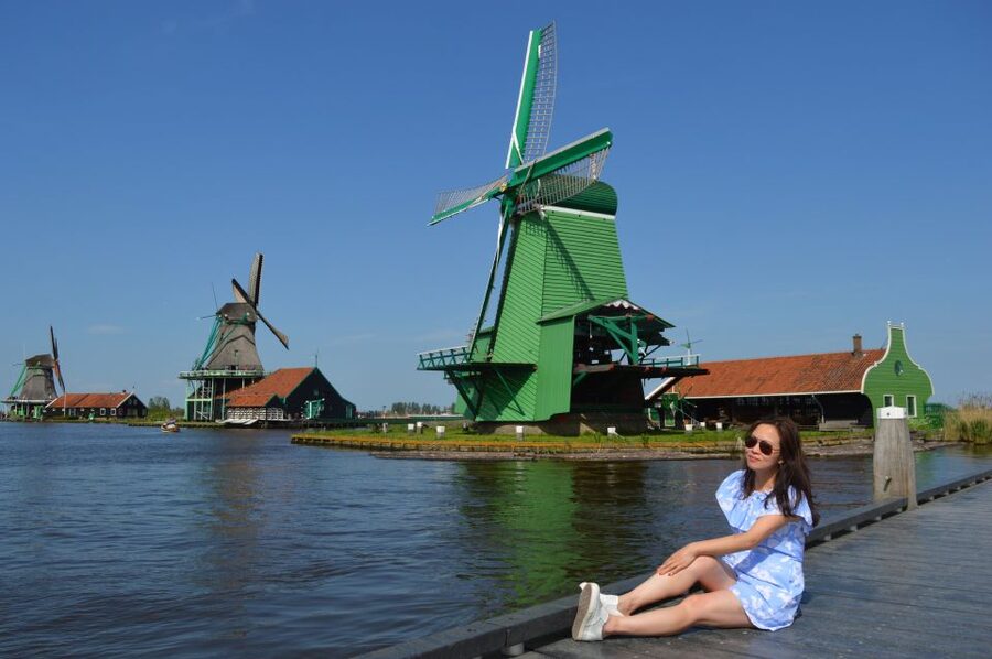 From Amsterdam: Small Group Zaanse Schans and Volendam Tour - The walking factor: how to stay comfortable