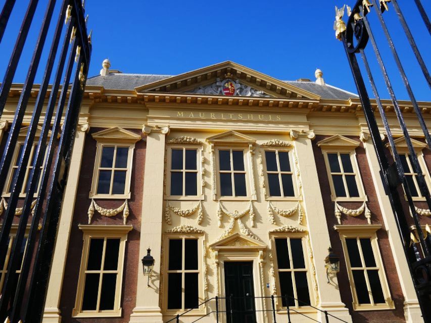 From Amsterdam: The Hague and Delft Sightseeing Tour - Who this tour suits best