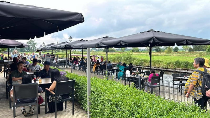 From Amsterdam to Giethoorn Day Trip - Why Giethoorn Feels Different Than Any Other Day Trip