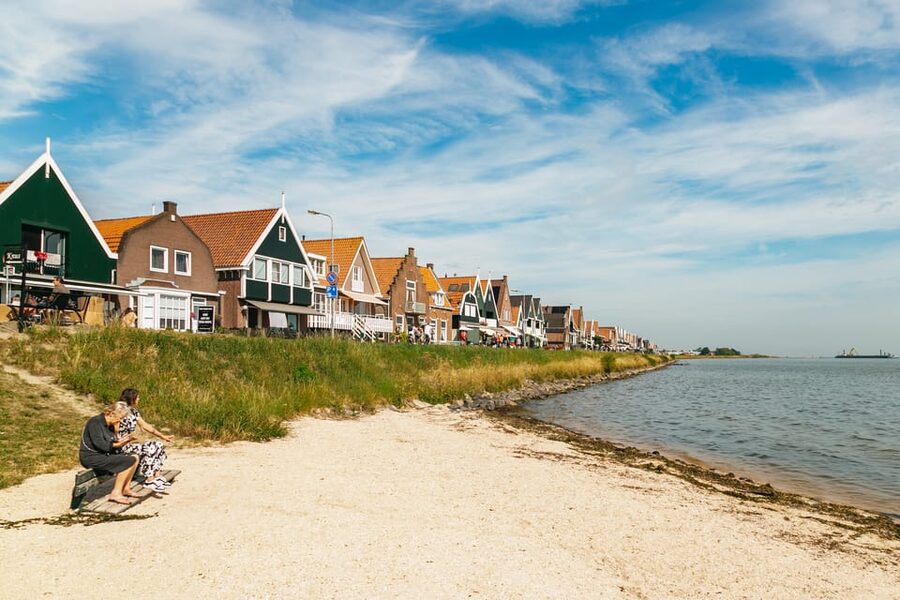 From Amsterdam: Zaanse Schans, Edam, & Marken Full-Day Trip - Heading Back to Amsterdam, Plus Optional Canal Cruise