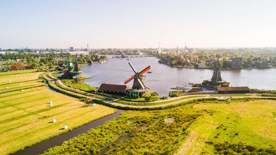 From Amsterdam: Zaanse Schans, Volendam, and Marken Day Trip - Key Things That Make This Day Trip Worth It