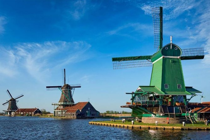 From Amsterdam: Zaanse Schans, Volendam, Giethoorn with Boat Tour - Zaanse Schans: Windmills, Clogs, and Cheese Tasting
