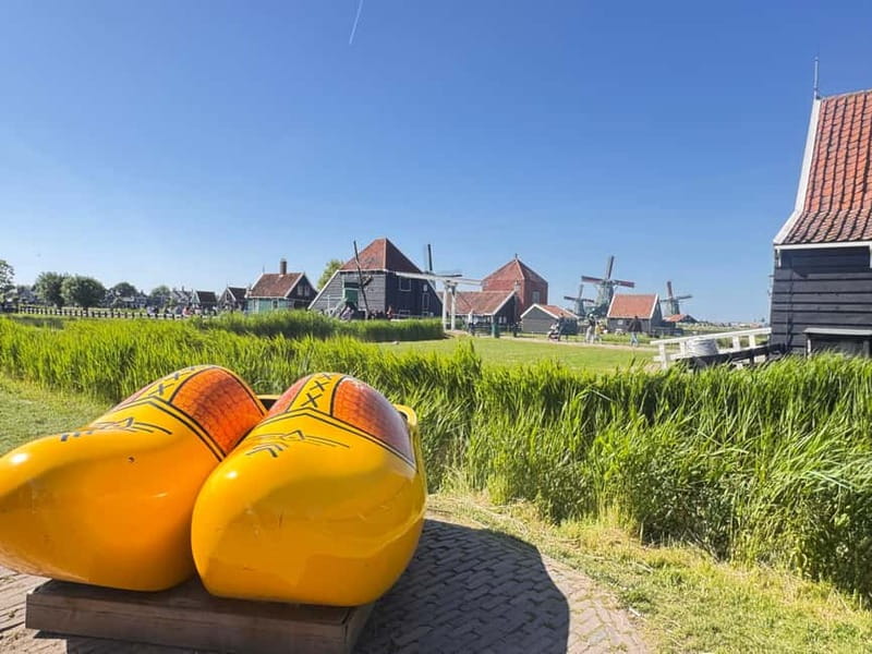 From Amsterdam: Zaanse Schans Windmills & More - E-Bike Tour - Zaandam: Quirky Architecture and the Inntel Hotel Facade Surprise