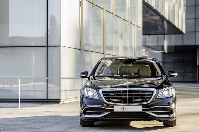 Full-Day Executive Chauffeur Service in Amsterdam - The 25 km Included Limit: The Most Important Practical Detail