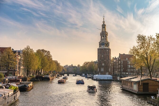 Full-Day Skip the Line Keukenhof and Canal Cruise from Amsterdam - Tour pace, group size, and the meeting point that keeps it simple