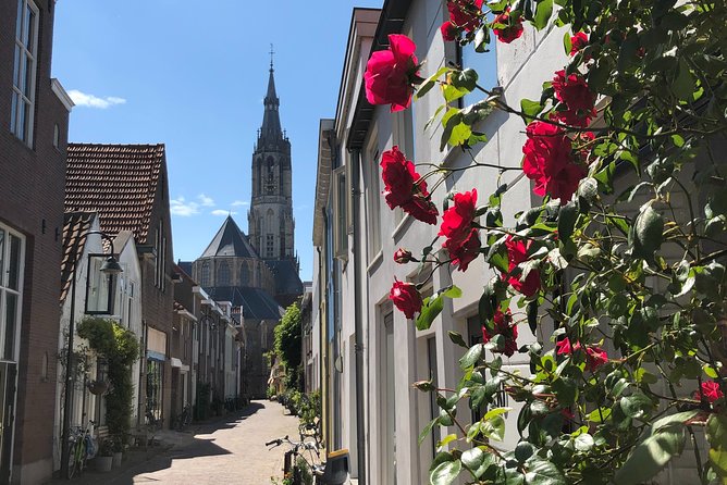 Get the best out of Delft by creating memories during our private walking tour! - Old Church and Stadhuis Delft: the leaning tower and Het Steen