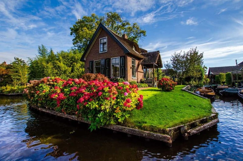 Giethoorn: Canal Cruise & lake Tour & Sightseeing Village - Getting to Dominee T.O. Hylkemaweg 15 and choosing your start time