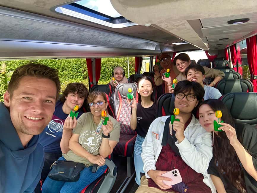 Giethoorn: Round trip from Amsterdam optional guided cruise - The 9:00 AM departure, plus why the timing is worth caring about